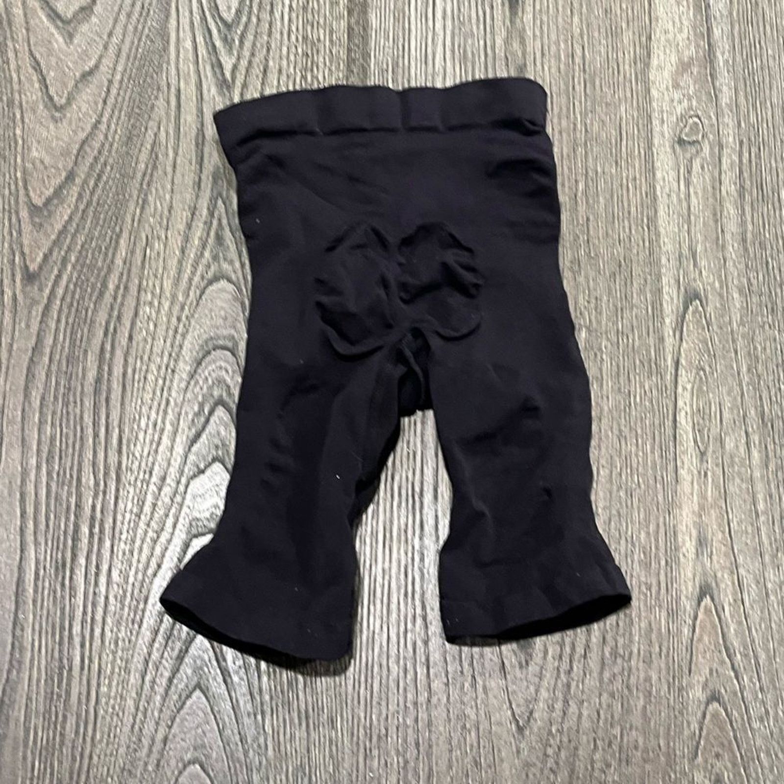 SKIMS Skims Womens Kim Kardashian Shapewear Short Mid Thigh XXS Size ONE SIZE - 3 Thumbnail
