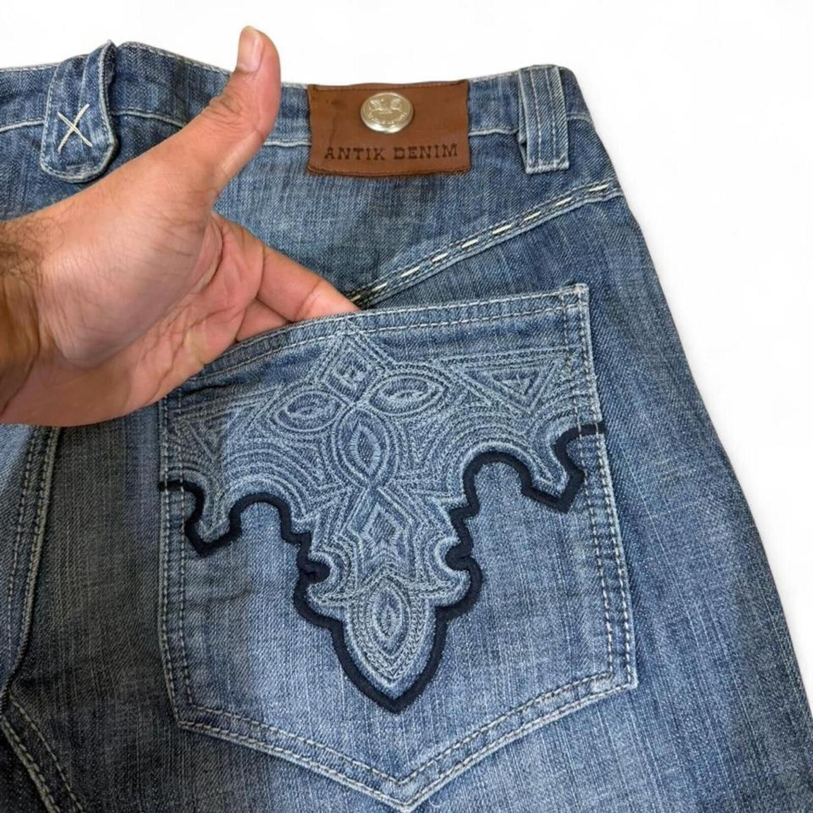 True Religion Antik Denim blue jeans with embroidered details Size US 34 / EU 50 - 5 Thumbnail
