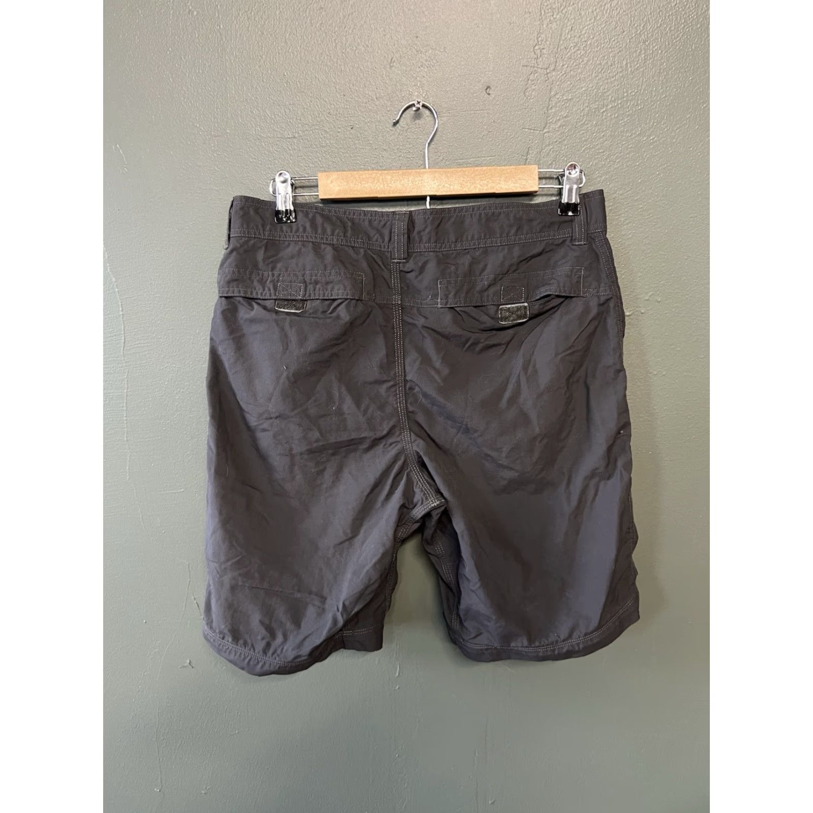 The North Face The North Face Mens Black Outdoor Cargo Convertible Shorts Size 32 Nylon Size US 32 / EU 48 - 2 Thumbnail