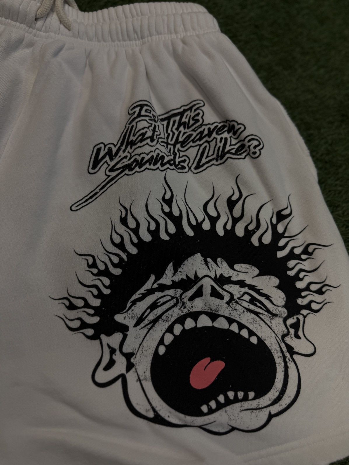 HELLSTAR Hellstar Records White Shorts Size Medium (NEW