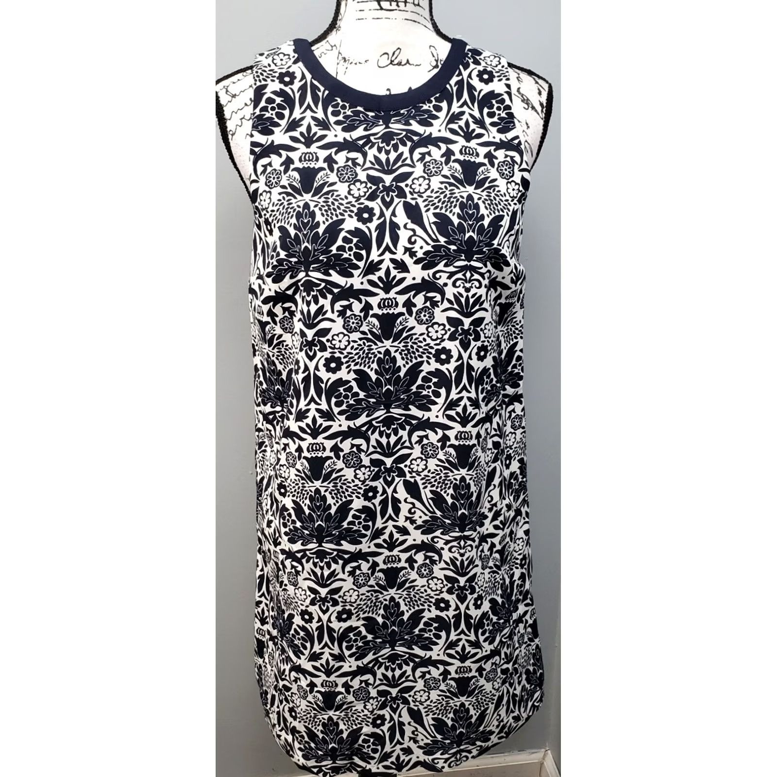 Loft LOFT Ann Taylor Tunic Dress Womens Size S White Navy Floral Lined Back Zip Sleeveless Midi Dress Size S / US 4 / IT 40 - 2 Thumbnail