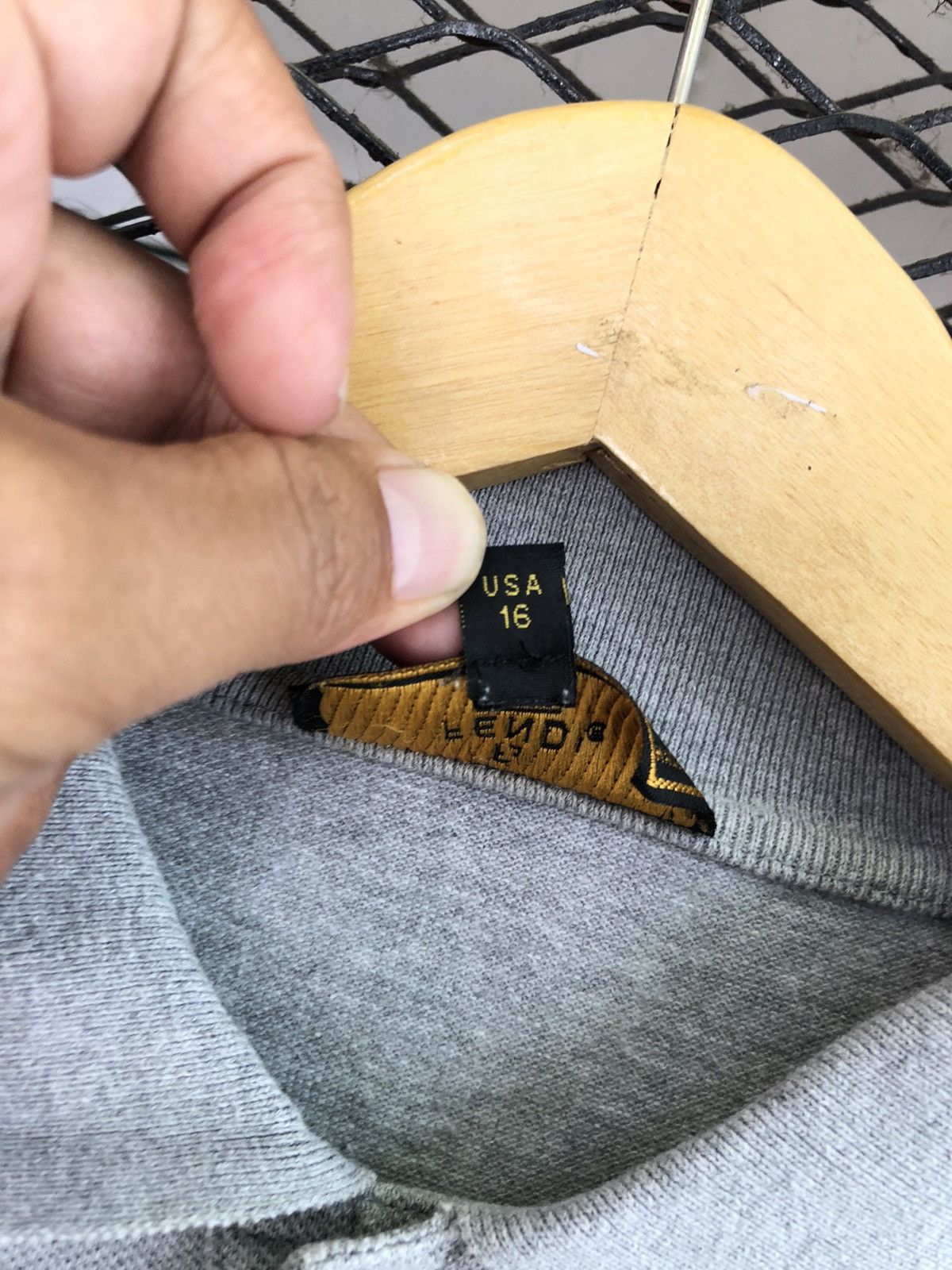 Fendi FENDI POLO SHIRT Size US M / EU 48-50 / 2 - 5 Thumbnail