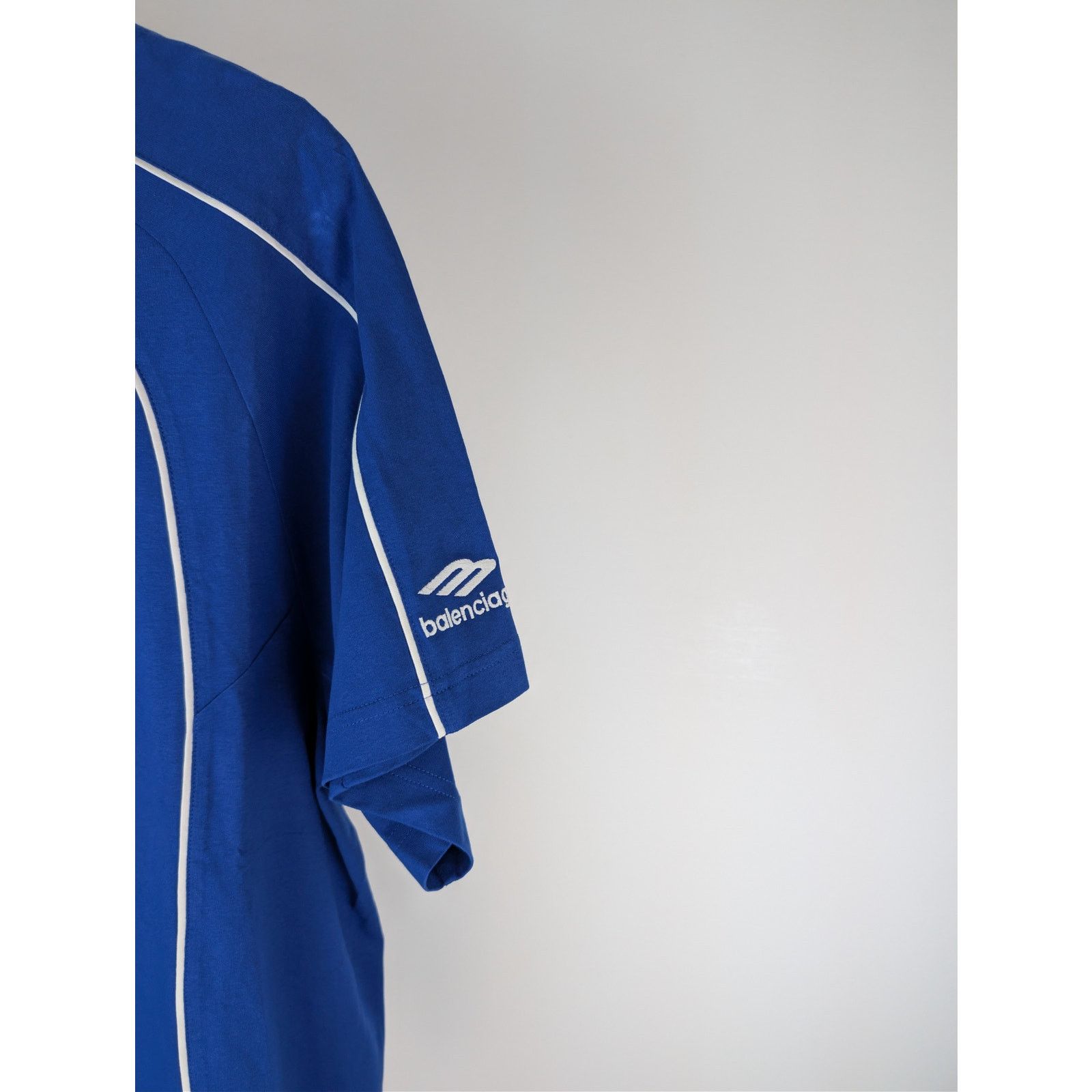 Balenciaga o1rshd1 Oversized Soccer T-Shirt Dry Jersey in Blue Size US M / EU 48-50 / 2 - 4 Thumbnail