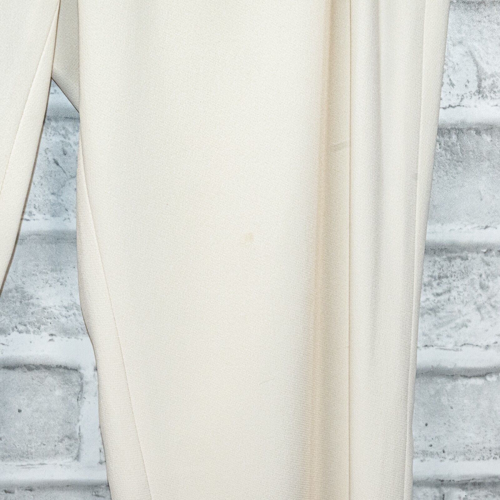 Studio Nicholson STUDIO NICHOLSON Pleated Cropped high Rise Trouser Cream Size 26" / US 2 / IT 38 - 7 Thumbnail