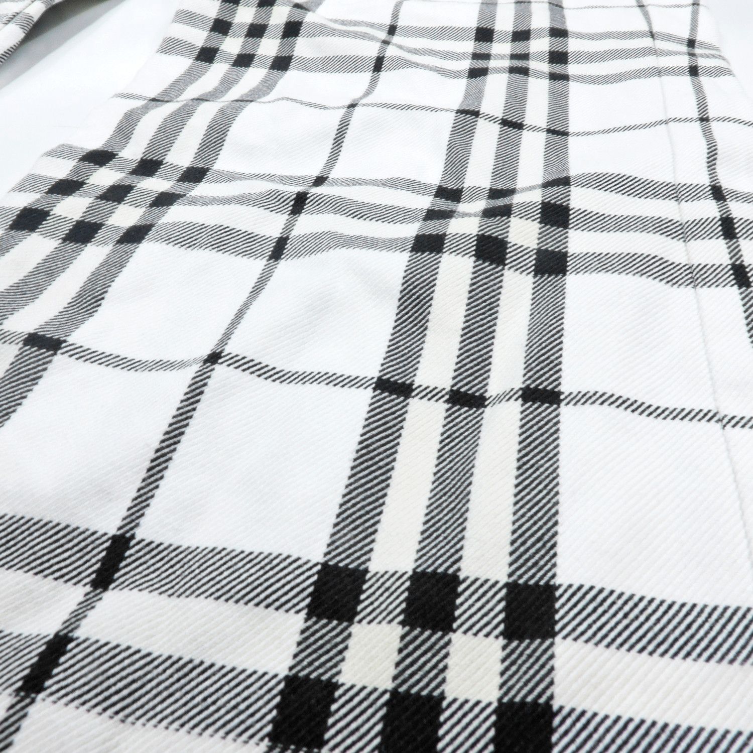 Burberry BURBERRY BLUE LABEL NOVA CHECK GREY WHITE LONG PANTS Size 25" / US 0 / IT 36 - 11 Thumbnail