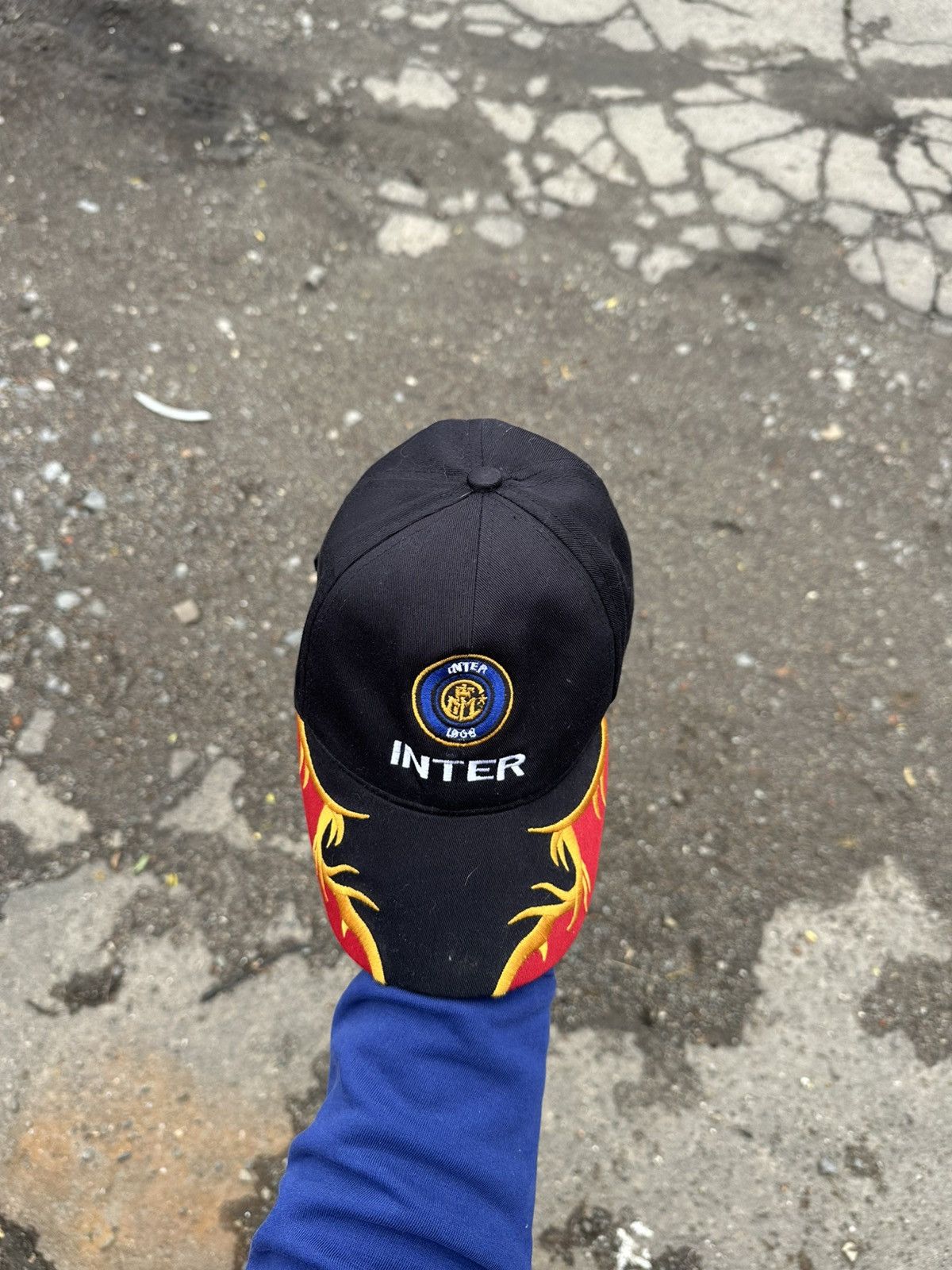 Vintage Vintage Inter Cap Soccer Jersey Y2K SK8 Style Size ONE SIZE - 6 Thumbnail
