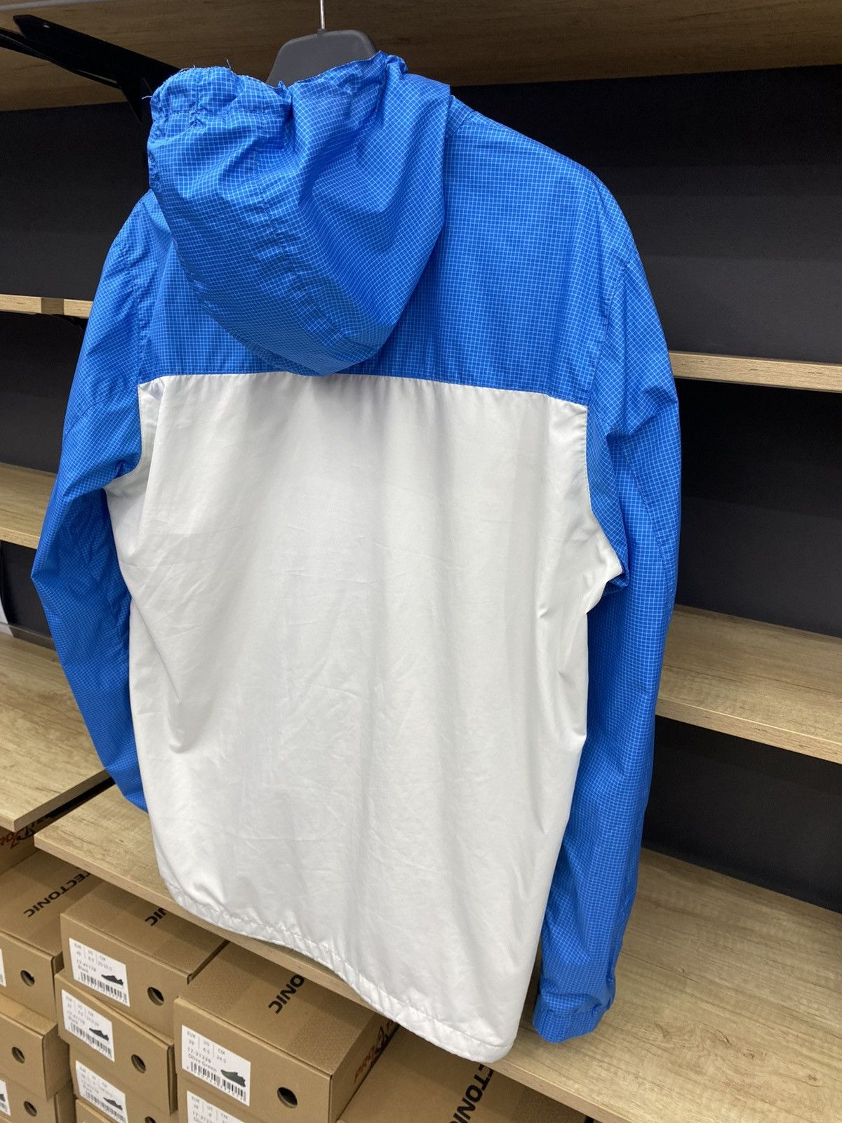 Oakley Vintage Rare Oakley Blue White Light Jacket Gorpcore Style Size US XL / EU 56 / 4 - 19 Thumbnail