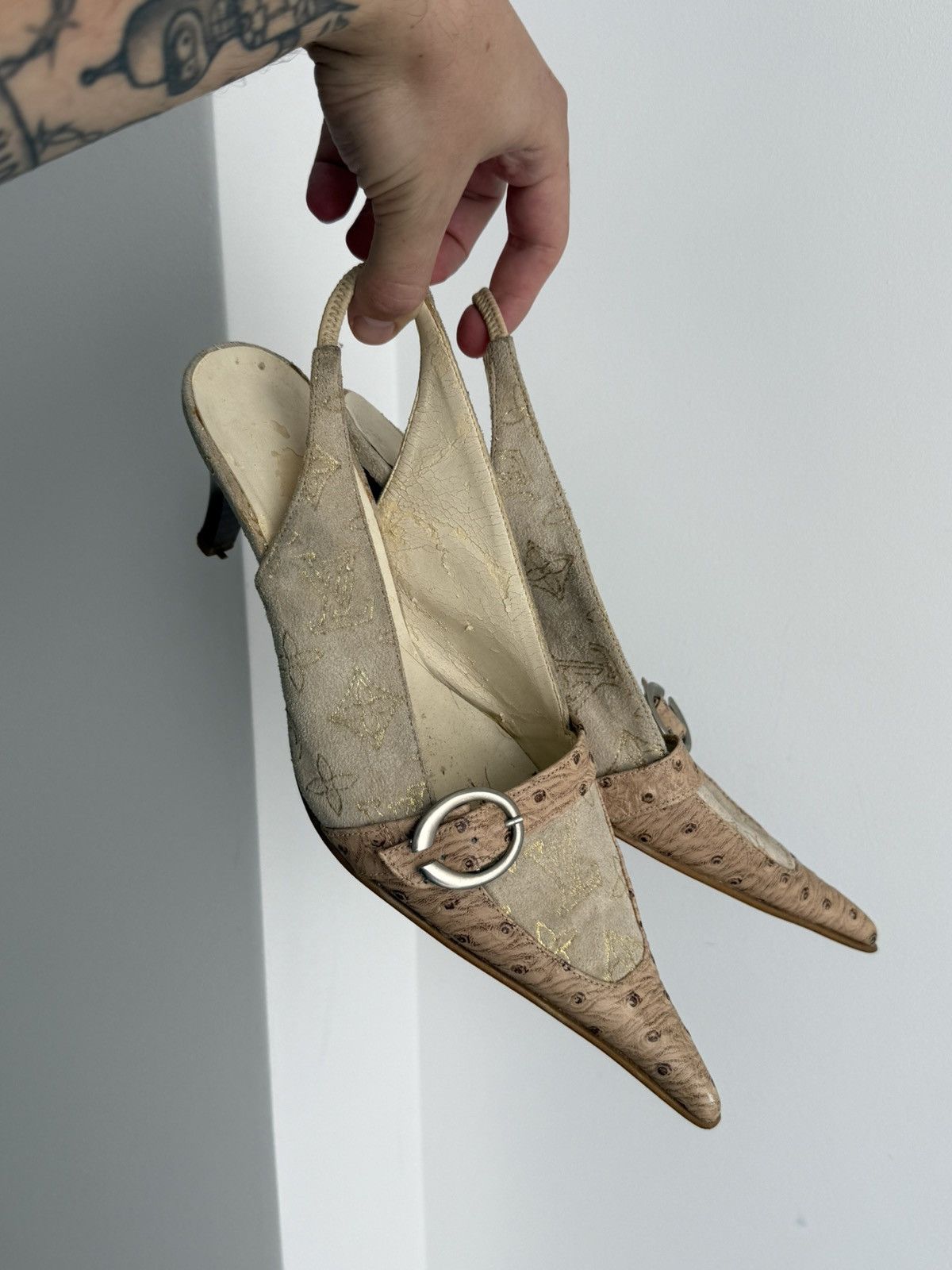 Louis Vuitton Archive Louis Vuitton Ostrich Vintage Mule Size in Fact 38 Size US 8 / IT 38 - 3 Thumbnail