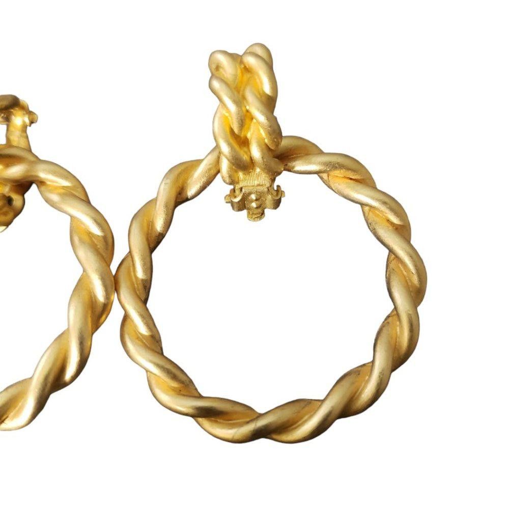 Designer Vintage Gold Tone Hoop Door Knocker Clip Earrings 1.5" Size ONE SIZE - 5 Thumbnail