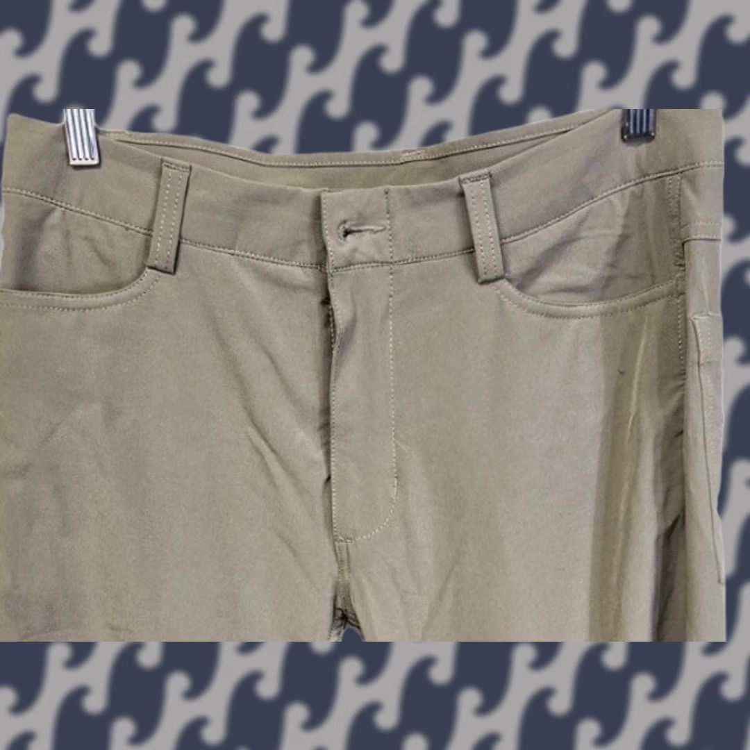 Under Armour Under Armour Men’s Tactical Performance Khaki Pants 32/32 Beige Solid Pants Mens 32/32 XS? Size US 32 / EU 48 - 1 Thumbnail