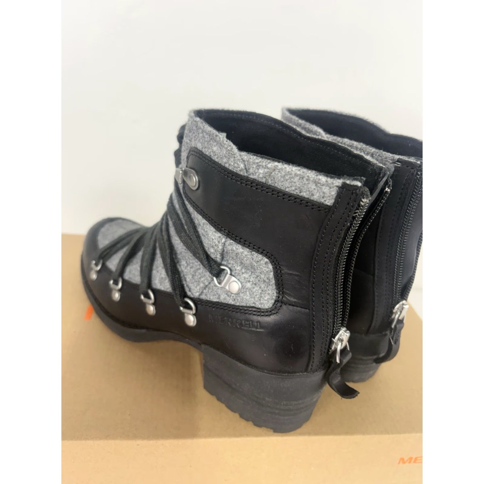 Merrell Merrell Shiloh II Bootie Womens 8M Black Size US 8 / IT 38 - 2 Thumbnail