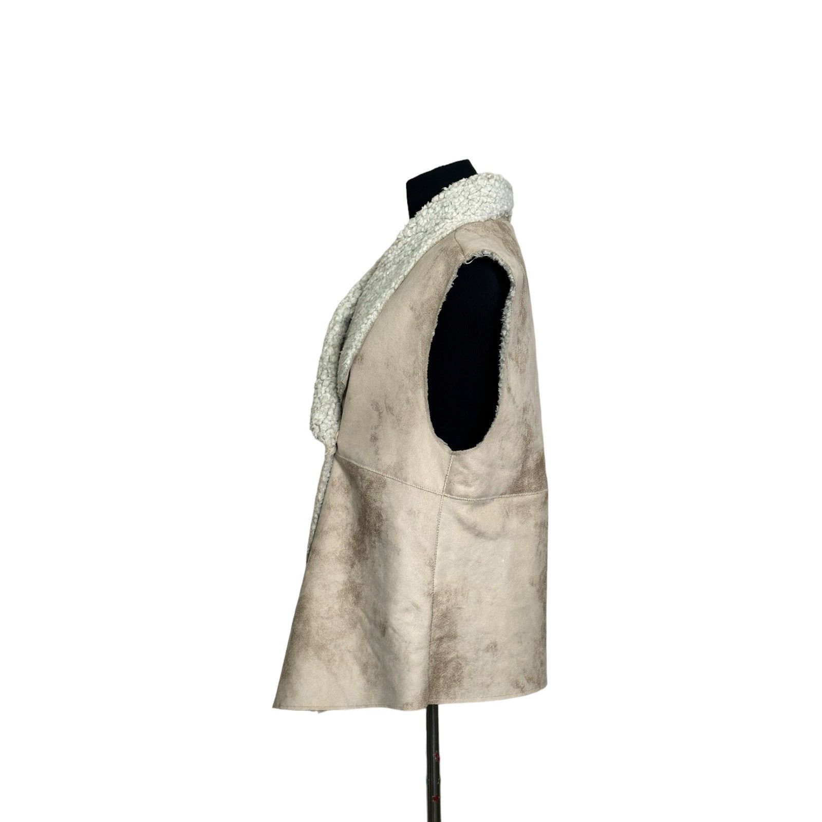 dylan Dylan beige faux leather Sherpa lined vest size Large Size L / US 10 / IT 46 - 9 Thumbnail