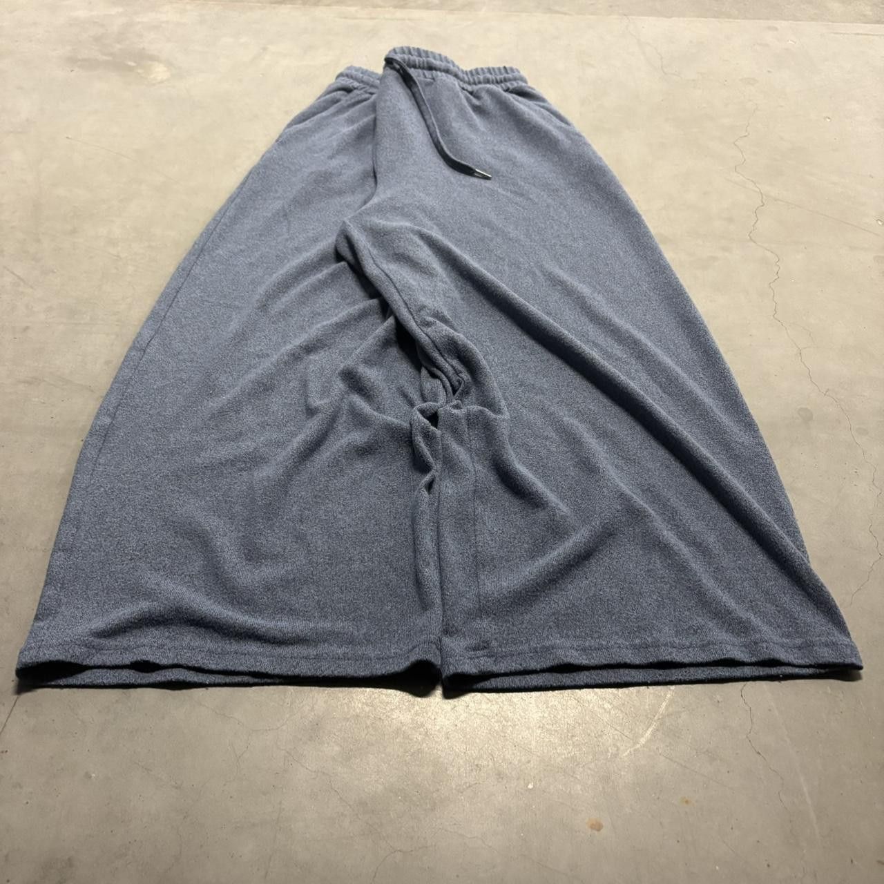 Vintage Crazy Vintage Y2K/2009s Super Baggy Wideleg Short Blue Sweatpants! Size US 34 / EU 50 - 2 Thumbnail