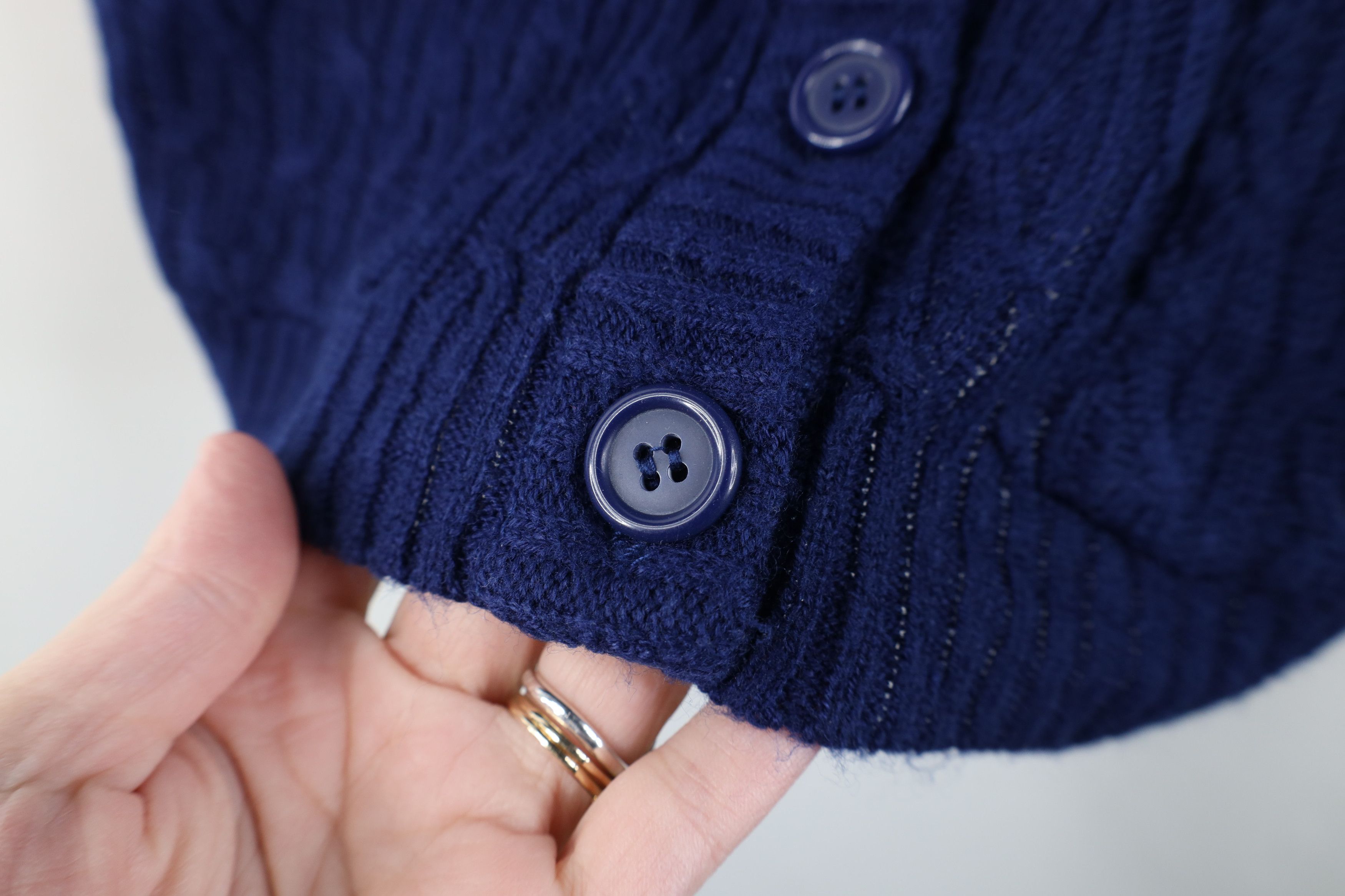 Vintage Vintage 90s Streetwear Cable Knit Cardigan Sweater Vest Blue Size S / US 4 / IT 40 - 4 Thumbnail