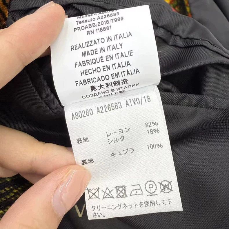 Versace Versace Baroque velvet coat Size US L / EU 52-54 / 3 - 6 Thumbnail
