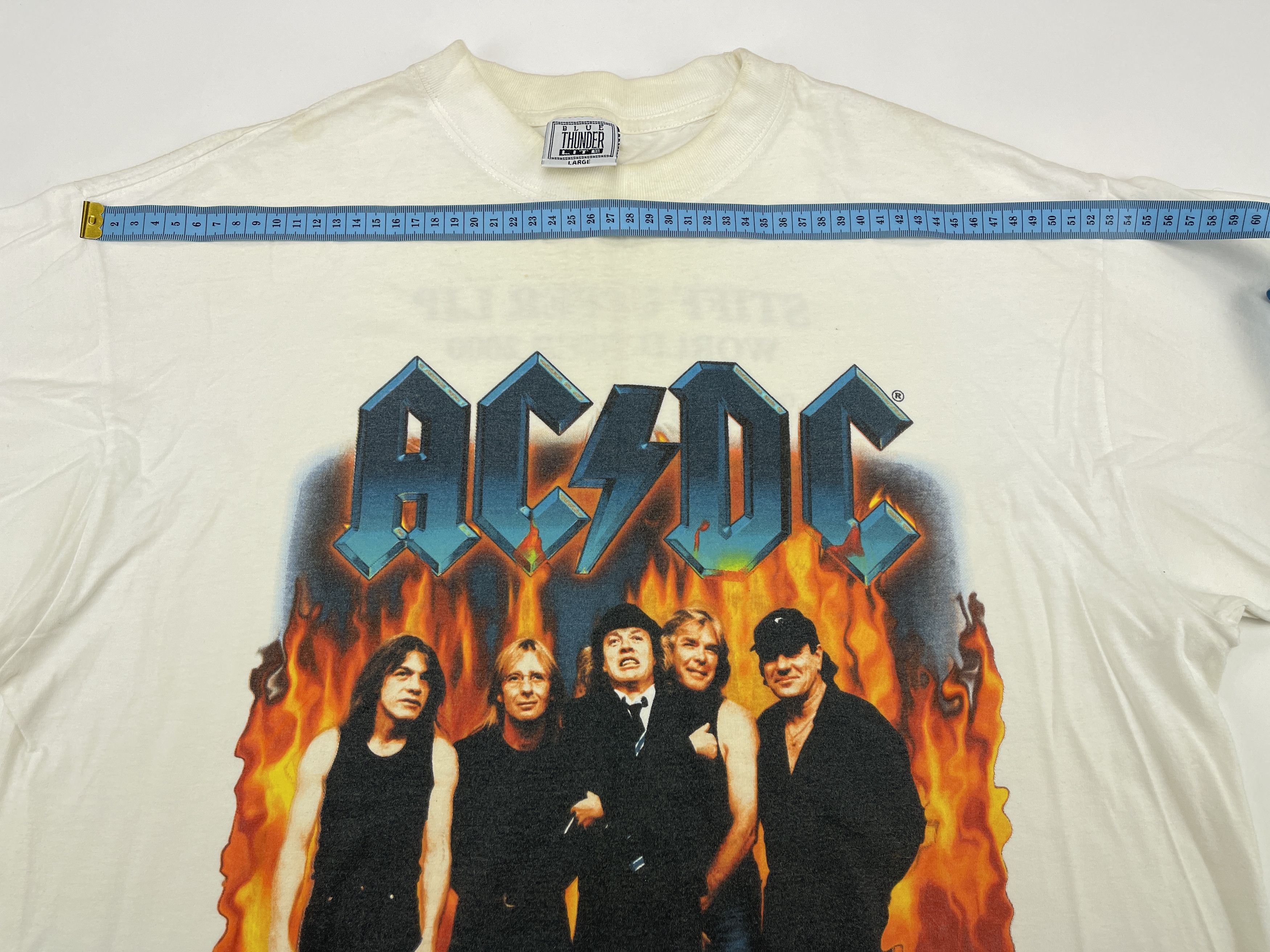 Band Tees AC/DC T-Shirt, 2000 Stiff Upper Lip, vintage ACDC size L Size US L / EU 52-54 / 3 - 11 Thumbnail