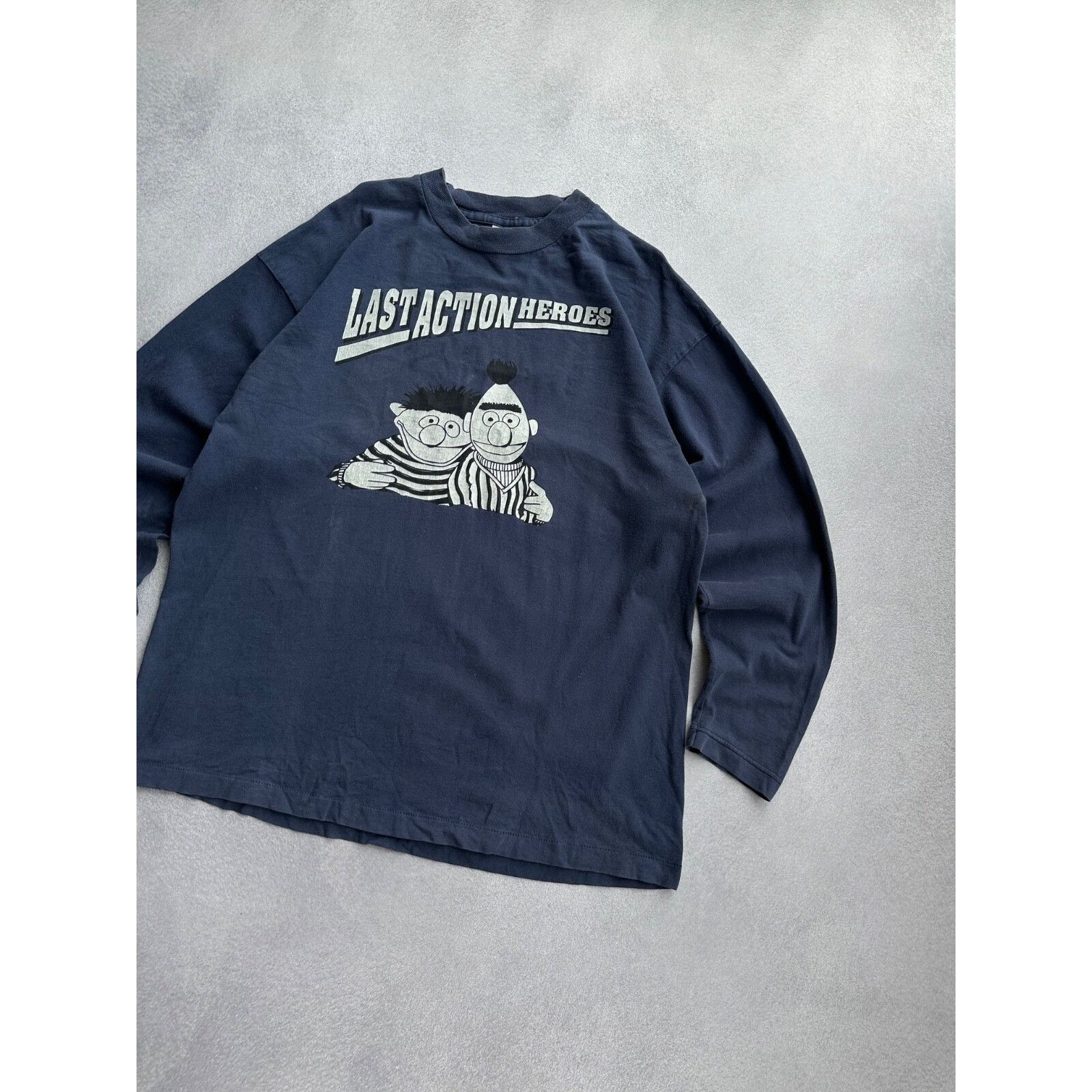 Vintage VTG Sesame Street Last Action Heroes 90s Cartoon Long Sleeve Size US XL / EU 56 / 4 - 3 Thumbnail