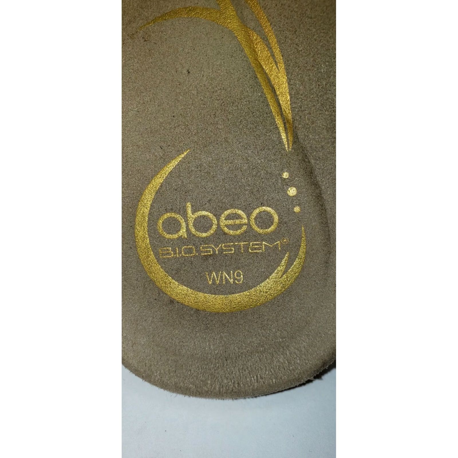 Vintage VINTAGE Abeo Brenda Strappy Sandal Narrow Size 9N Beige Reptile Biomechanical Footbed Women Size US 9 / IT 39 - 7 Thumbnail
