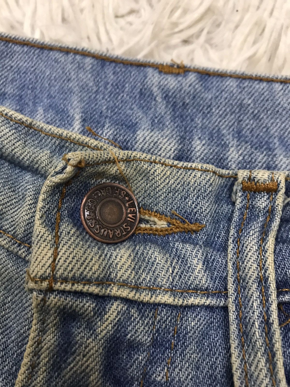 Vintage Levis Lot 506 Distressed Denim Jeans