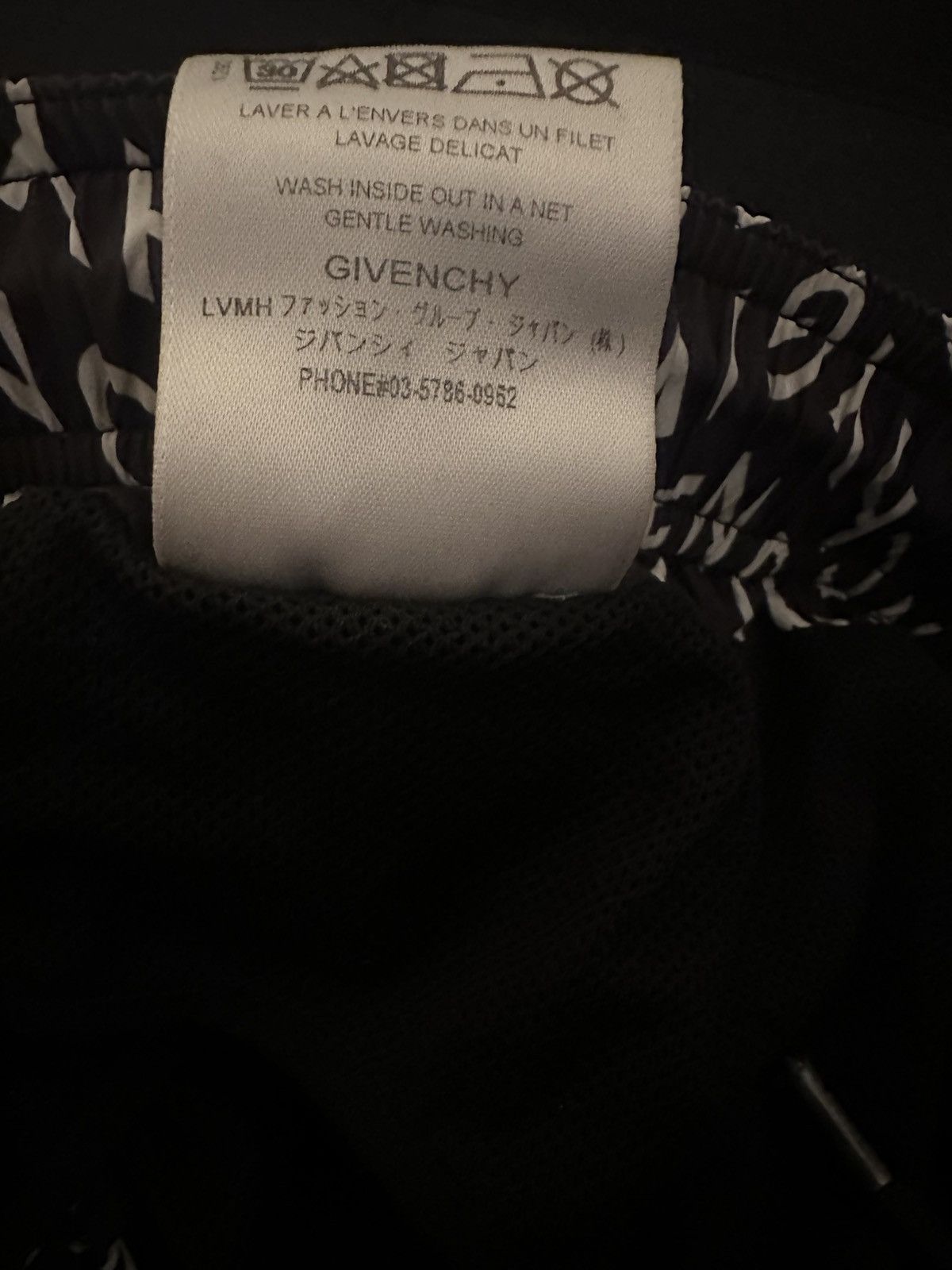 Givenchy Givenchy Refrated All Over Logo (Short) Swim Short Size US 36 / EU 52 - 5 Thumbnail