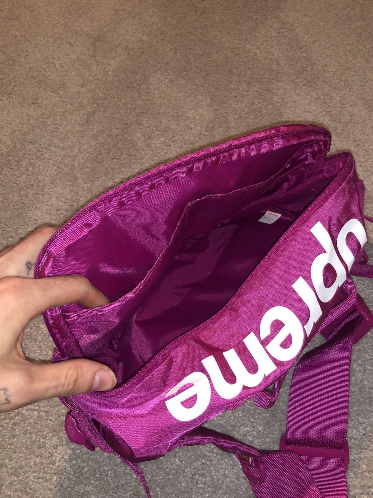 Supreme Supreme Pink Shoulder Bag Messenger Rare* Size ONE SIZE - 9 Thumbnail