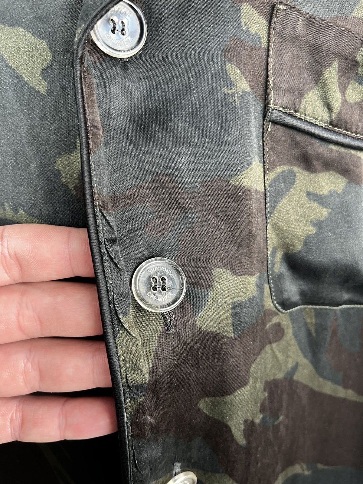 Off-White Of White camo shirt Size US S / EU 44-46 / 1 - 7 Thumbnail