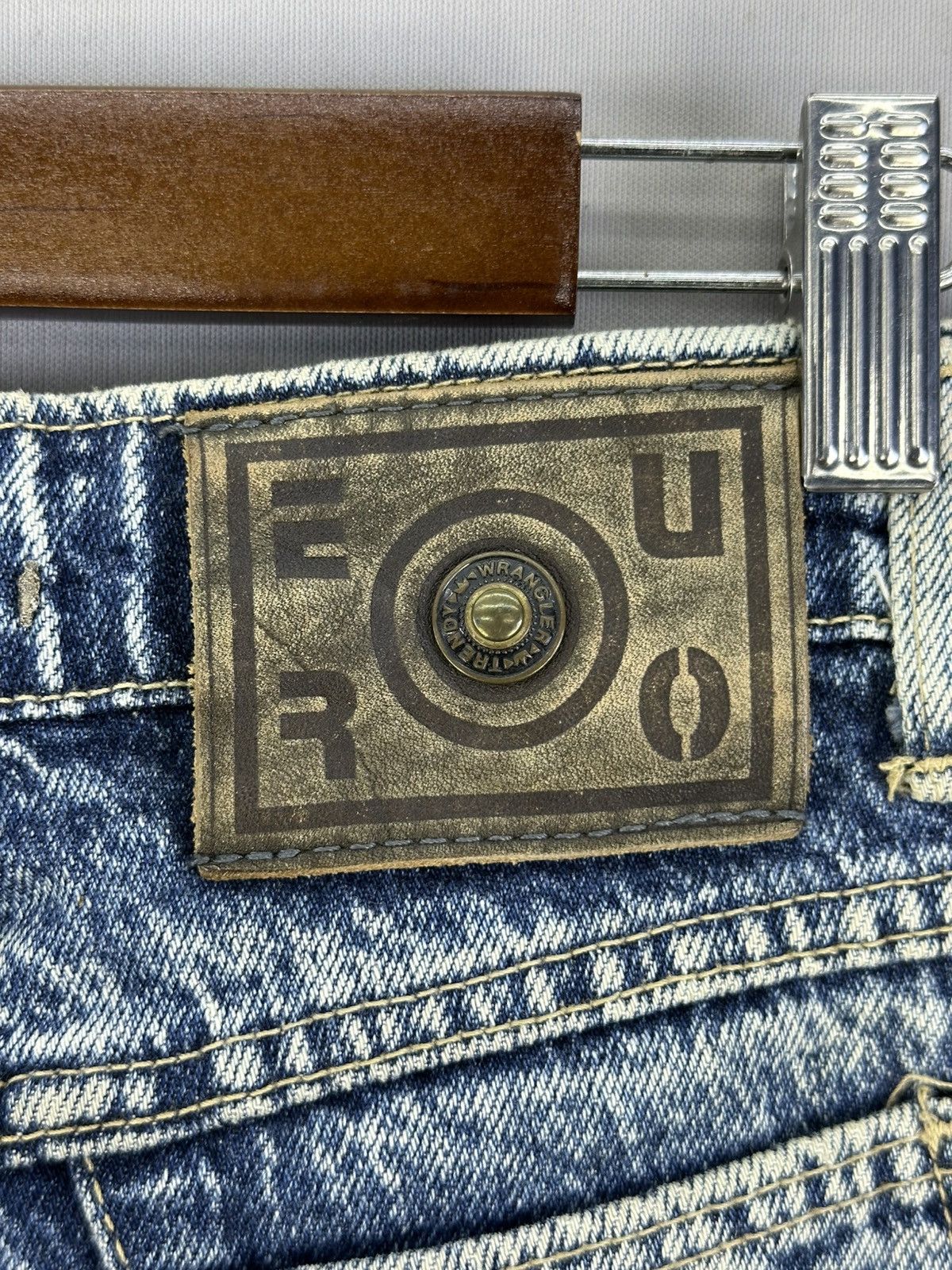 Wrangler Euro Wrangler Acid Wash Jeans Size US 30 / EU 46 - 11 Thumbnail