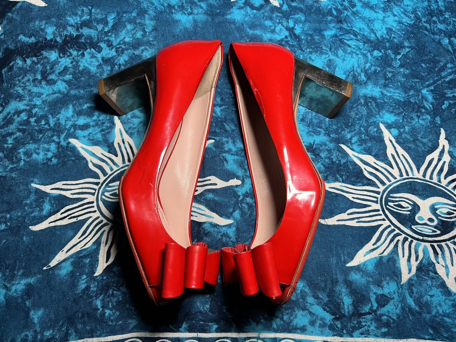 Miu Miu Miu Miu Red Patent Leather Block Heel Pumps Y2K Size US 4 / IT 34 - 1 Thumbnail
