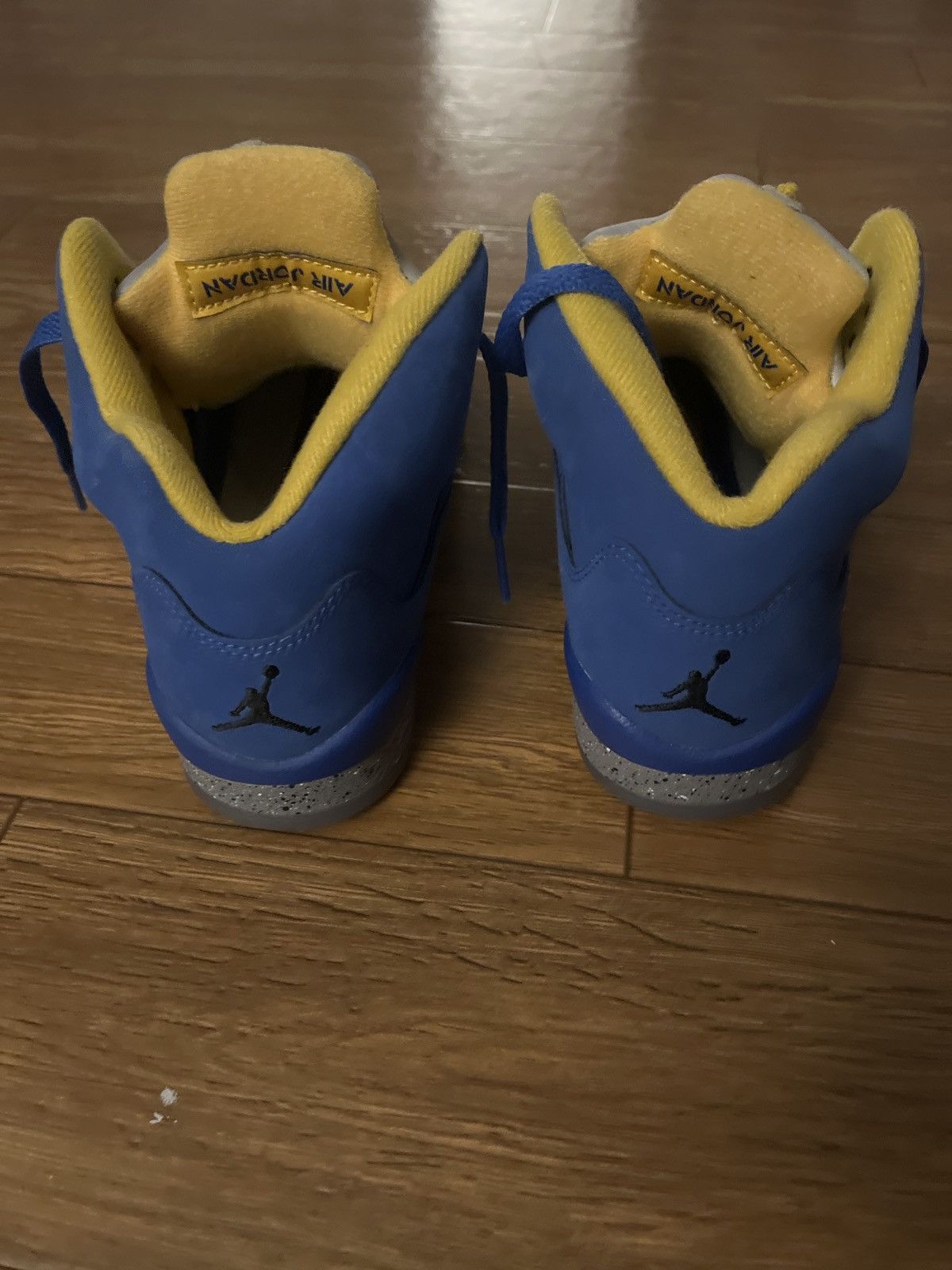 Jordan Brand Jordan 5 Laney Size US 5 / EU 37 - 4 Thumbnail
