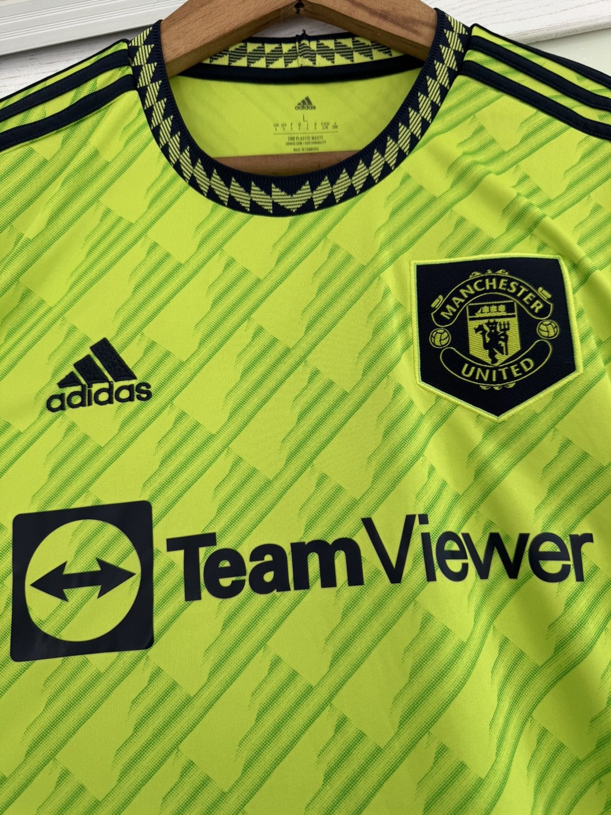 Adidas Manchester United 2022-2023 Third Soccer Jersey Football Kit Size US L / EU 52-54 / 3 - 5 Thumbnail