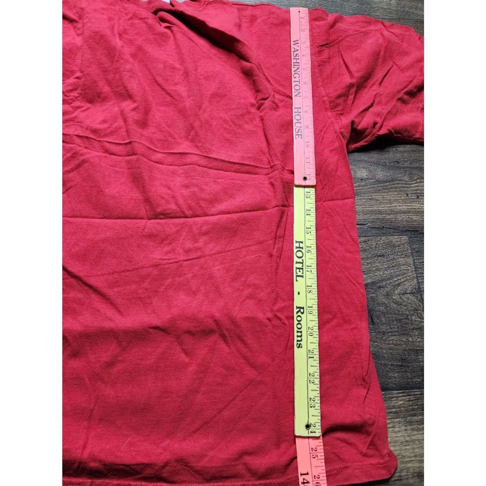 Old Navy VINTAGE Old Navy Men's L Logo Graphic T Shirt Red Distressed Short Sleeve Cotton Size US L / EU 52-54 / 3 - 2 Thumbnail