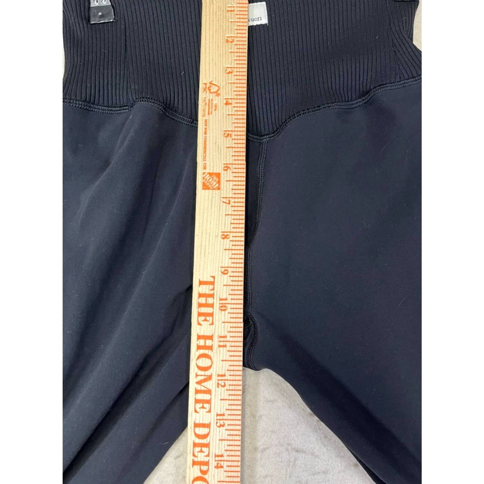 Vuori Vuori Womens Leggings Performance Active Stride Black Size Small XS? Wait. Size 28" / US 6 / IT 42 - 5 Thumbnail