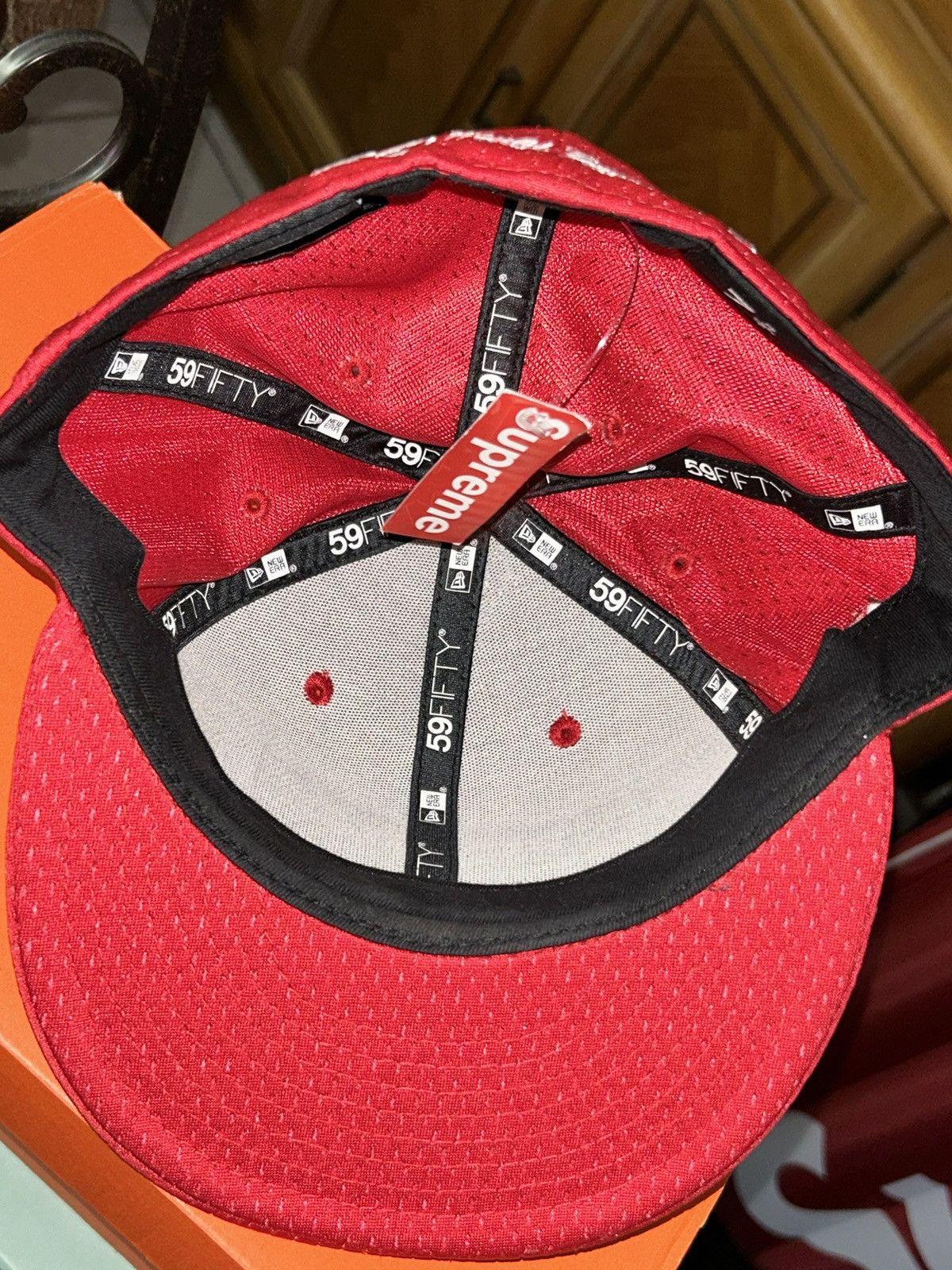 Supreme Supreme Mesh Box Logo New Era Hat SS18 NEW WITH TAGS 7 3/4 Size ONE SIZE - 6 Thumbnail