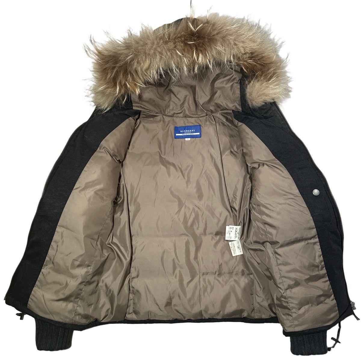 Burberry 00’s Burberry Fur Hood Puffer Jacket Size M / US 6-8 / IT 42-44 - 2 Thumbnail