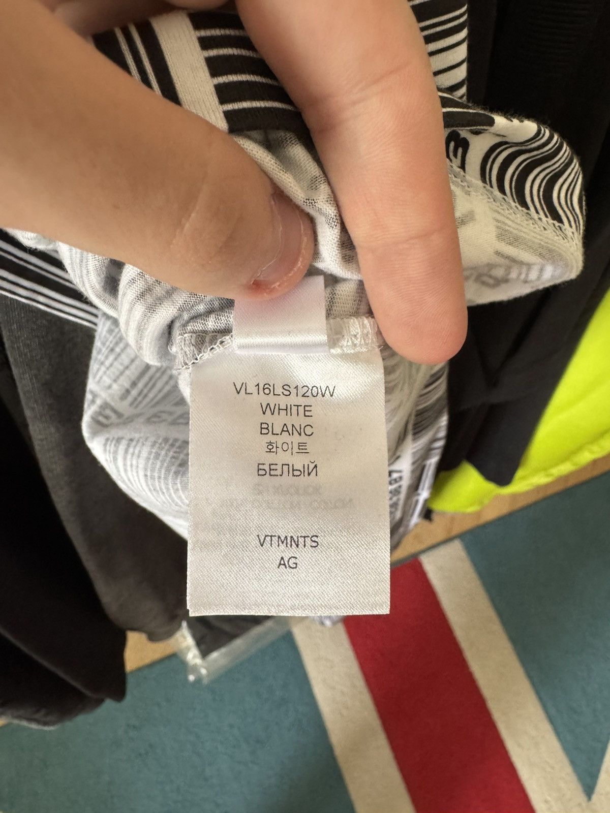 VTMNTS VTMNTS Barcode Longsleeve Size US S / EU 44-46 / 1 - 6 Thumbnail