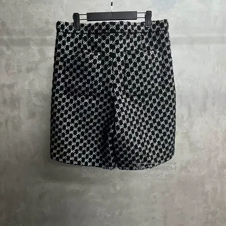 Gucci Gucci Silver and black letter pattern wool casual shorts Size US 32 / EU 48 - 5 Thumbnail