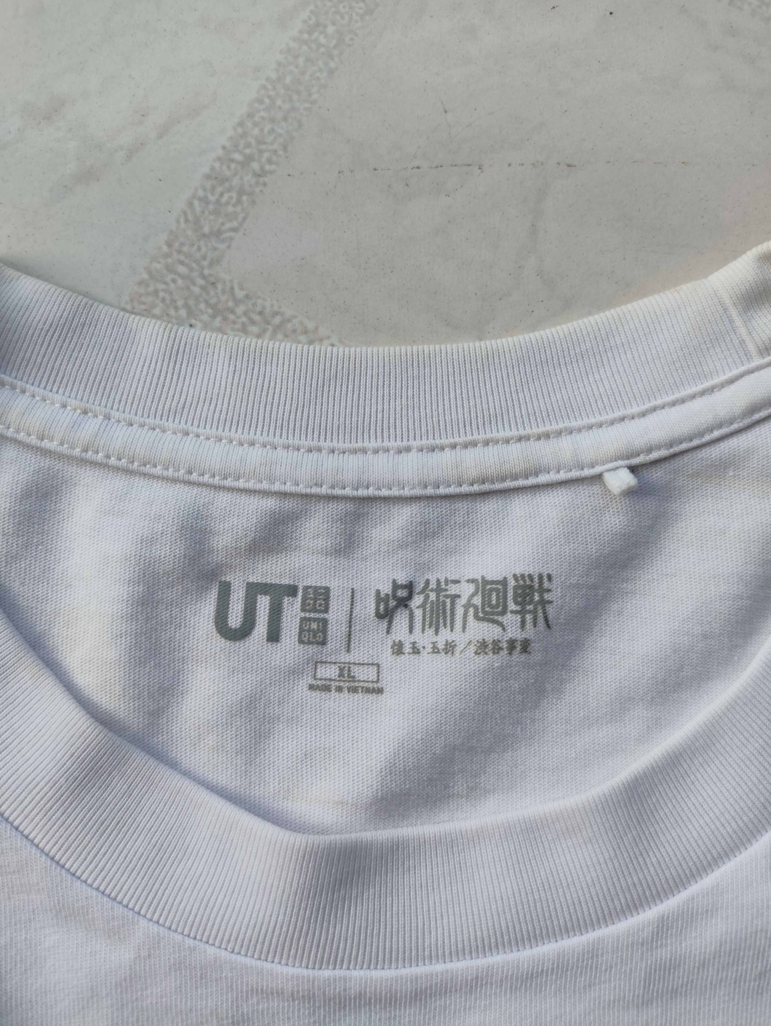 Anime Jujutsu Kaisen Gojo x Uniqlo Size US XL / EU 56 / 4 - 3 Thumbnail