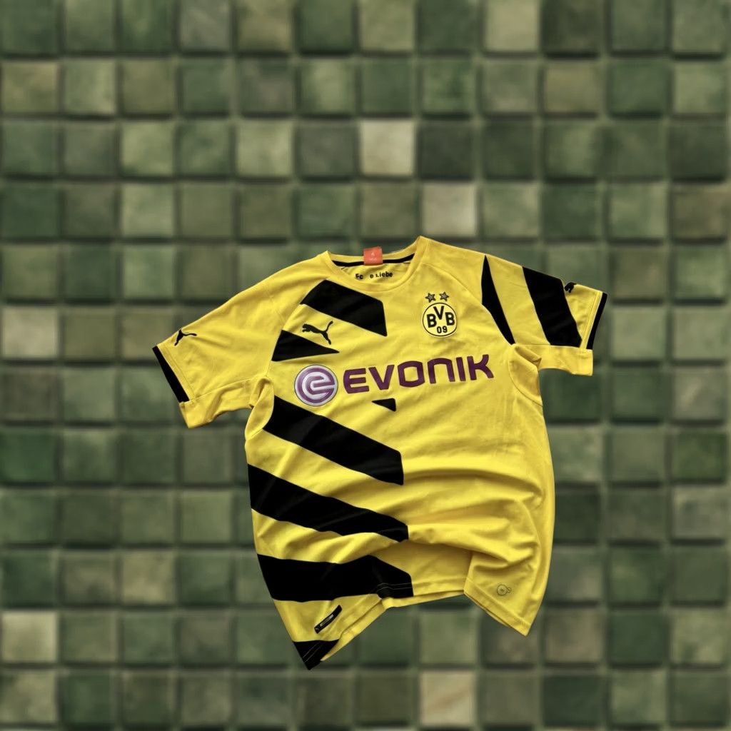 Puma PUMA BVB DORTMUND SOCCER JERSEY 2014-2015 FOOTBALL SHIRT M MEN Yellow Jersey, Aztec, USA, Vintage, 90s, Streetwear, Y2K, Sports Size US M / EU 48-50 / 2 - 1 Thumbnail