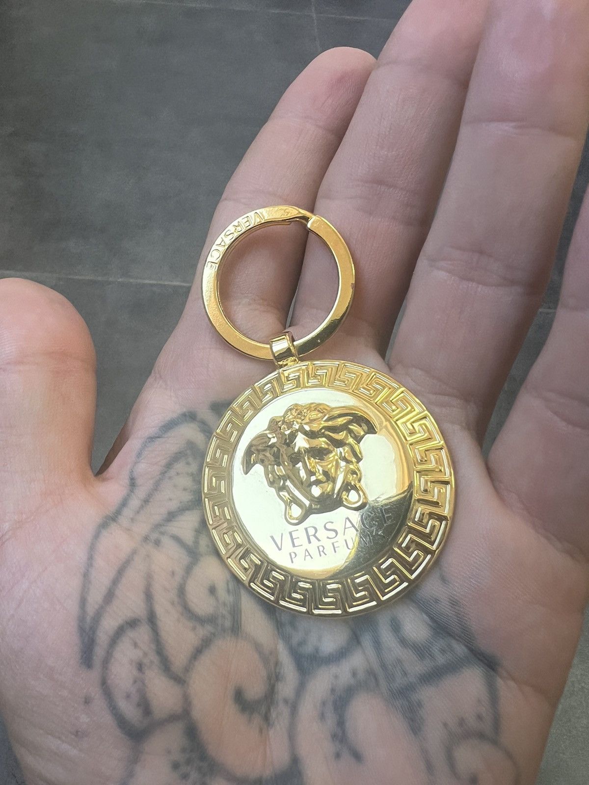 Versace Versace Gold Keychain Size ONE SIZE - 2 Thumbnail