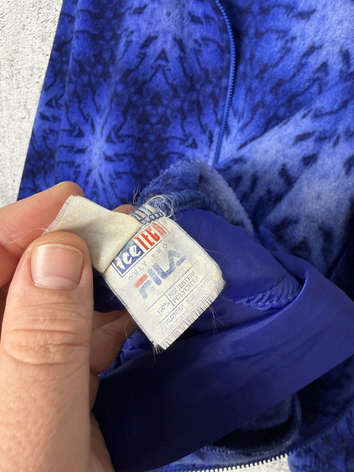 Fila Vintage FILA Abstract Pattern Fleece Jacket Made in Italy Size US L / EU 52-54 / 3 - 15 Thumbnail