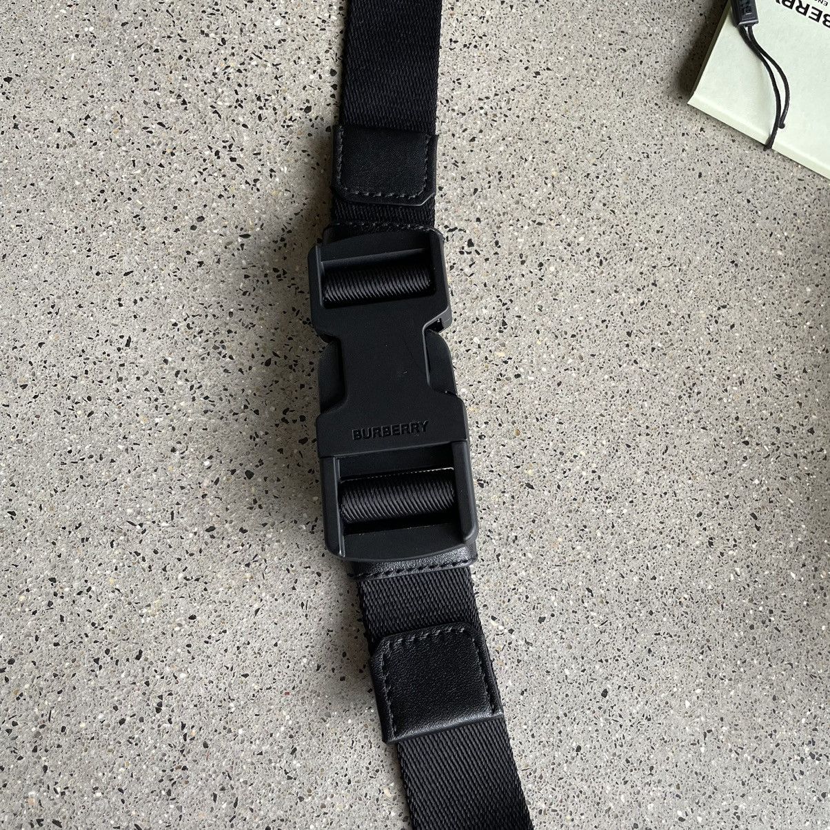 Burberry Burberry Nylon Waist Bag Grey Size ONE SIZE - 6 Thumbnail