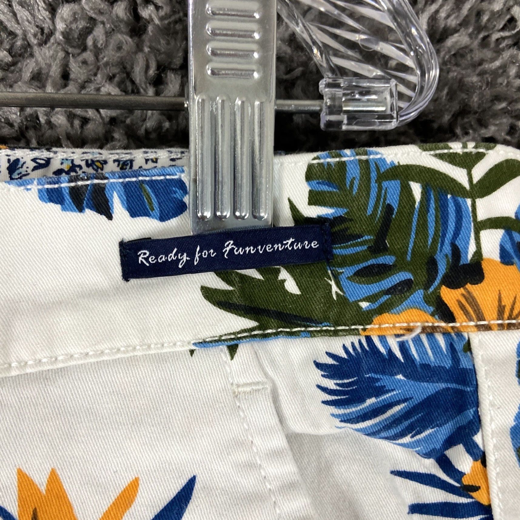 Denime DENIM & FLOWER Denim & Flower Floral Shorts Men’s 34 Multicolor Chino Denim Men 34 Multicolor Floral Size US 34 / EU 50 - 4 Thumbnail
