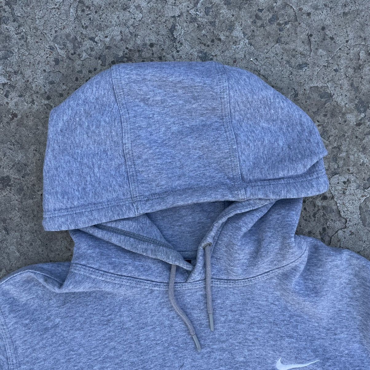 Nike Vintage Nike Hoodie Custom Recycled Velveteen Paint 90s Y2K Size US XL / EU 56 / 4 - 7 Thumbnail
