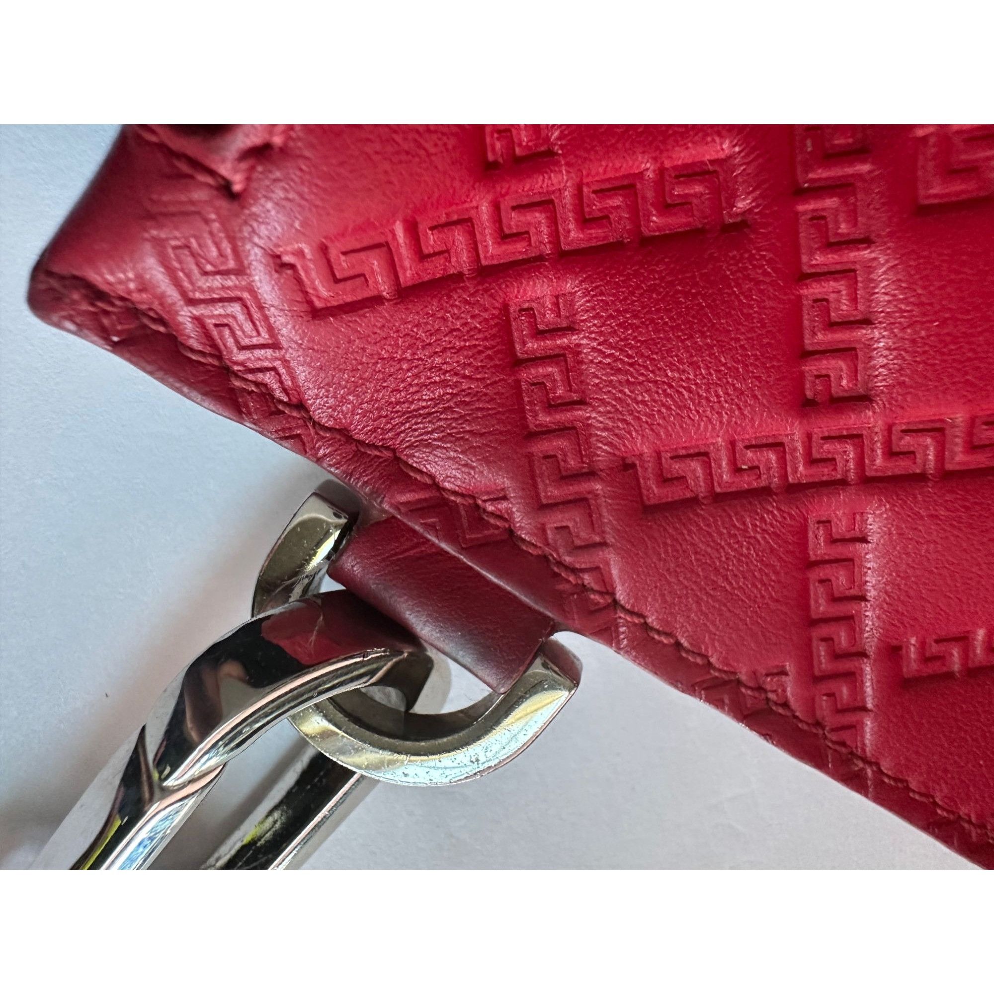 Versace Versace Large Red Logo Print Leather Wristlet Clutch Size ONE SIZE - 15 Thumbnail