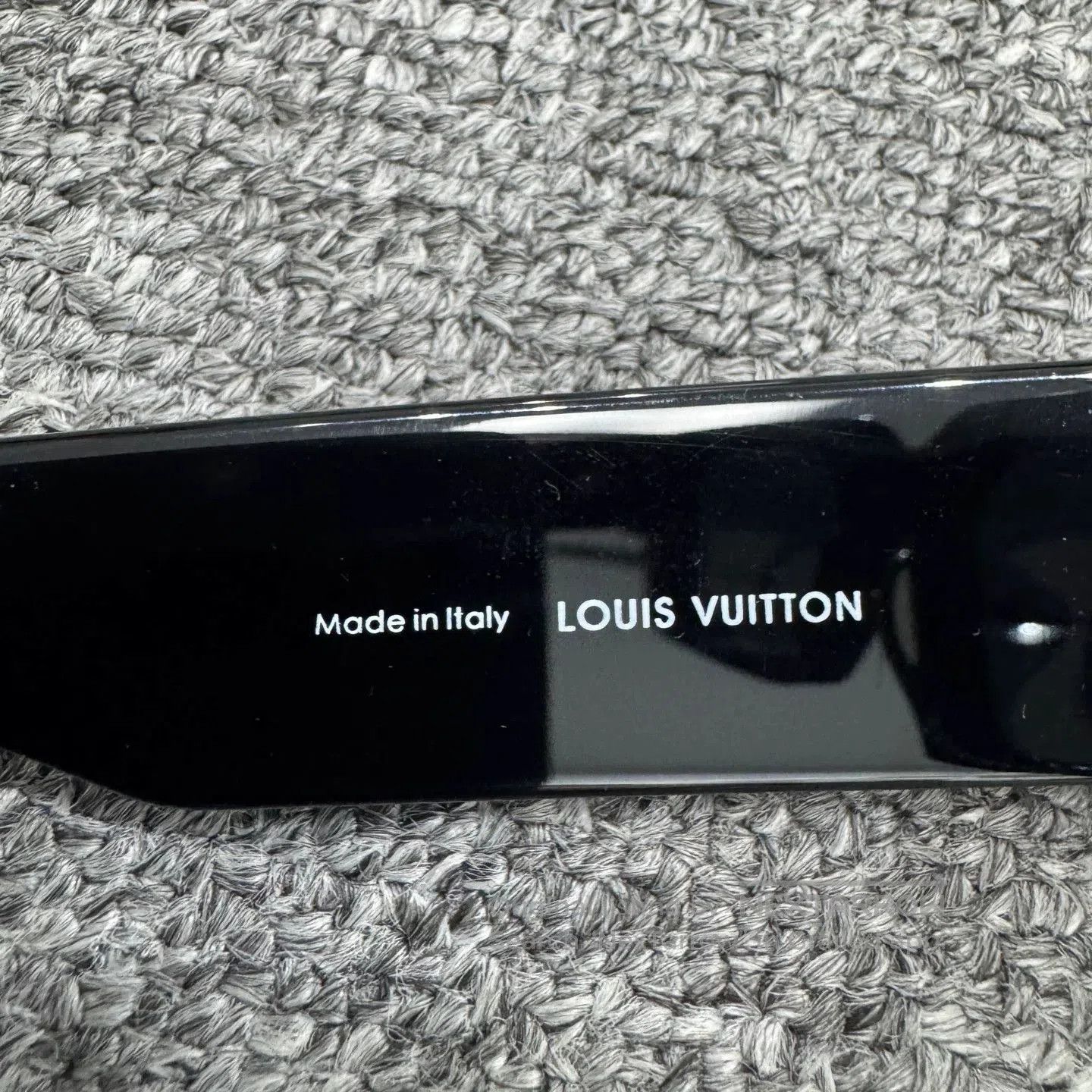 Louis Vuitton Louis Vuitton Pearl Sunglasses. Size ONE SIZE - 5 Thumbnail