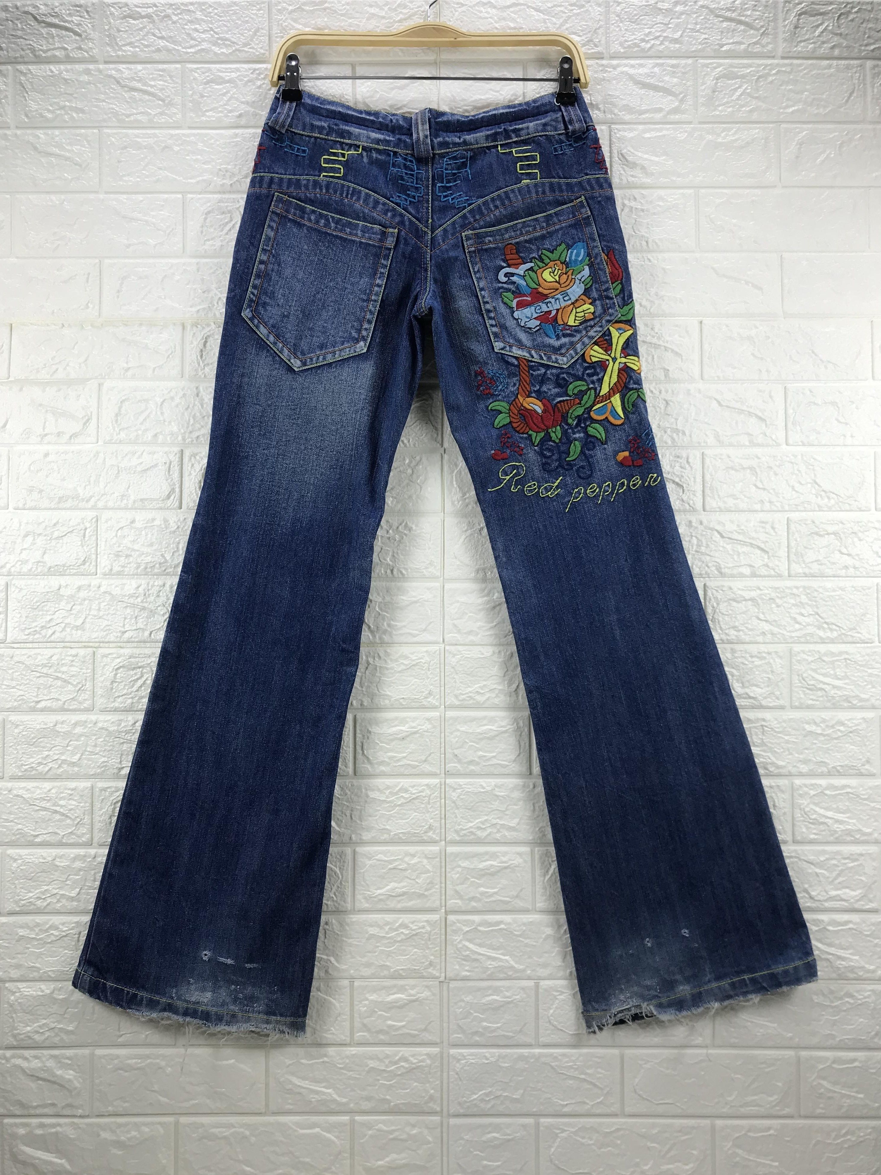 Beauty Beast Vintage Red Pepper Floral Cross Embroidered Flare Jeans Size 26" / US 2 / IT 38 - 1 Thumbnail