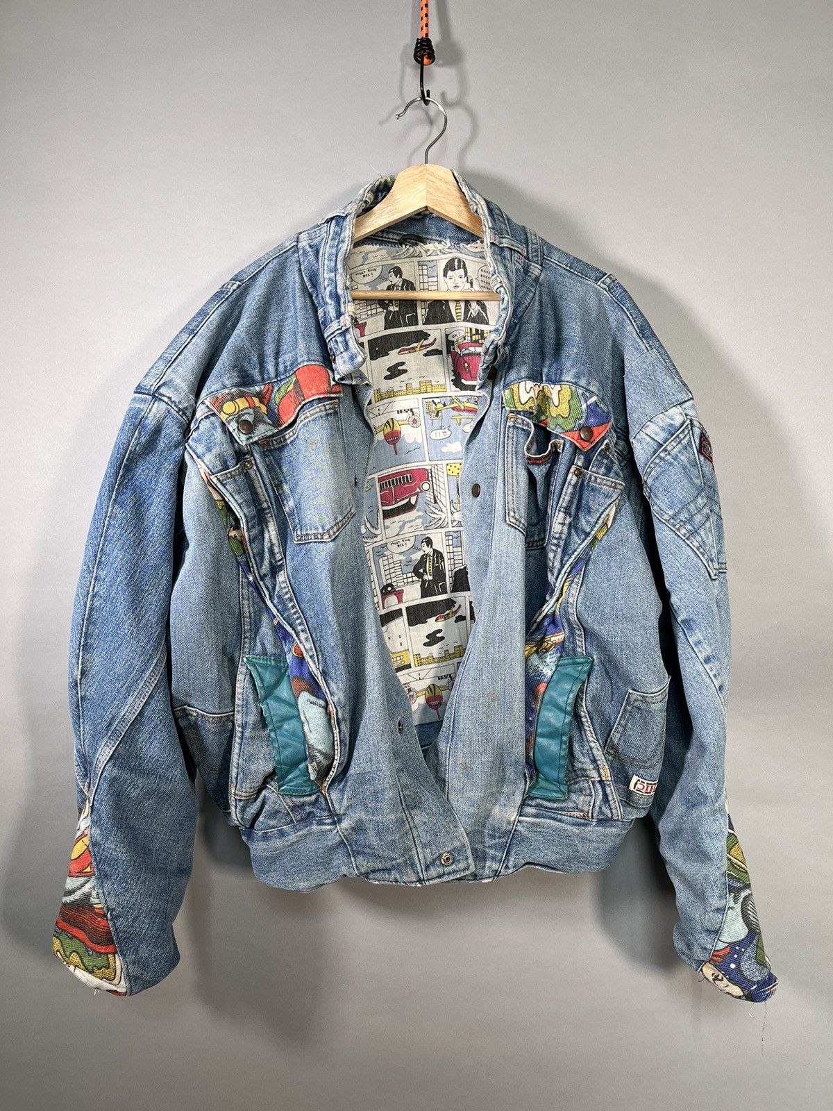 DC Comics × Handmade 1 of 1 Custom Upcycled Denim Superman Jacket Size US M / EU 48-50 / 2 - 2 Thumbnail