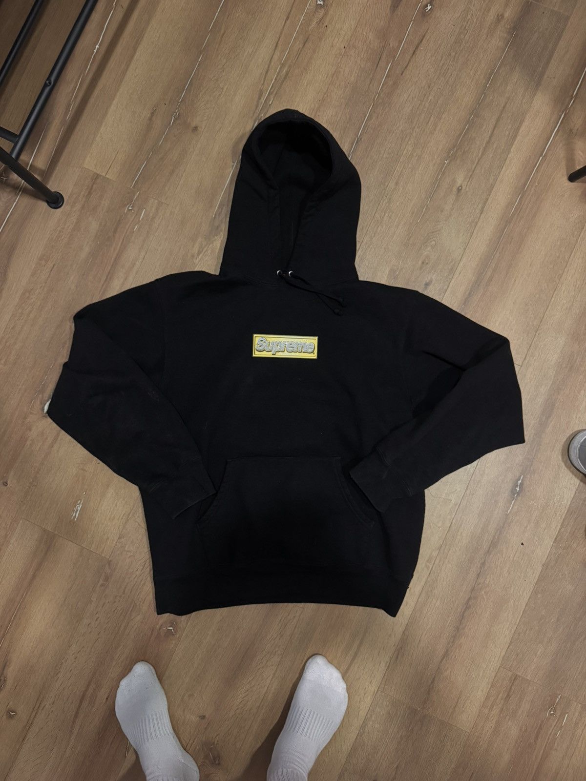 Supreme Supreme Bling Box Logo size Medium Size US M / EU 48-50 / 2 - 3 Thumbnail