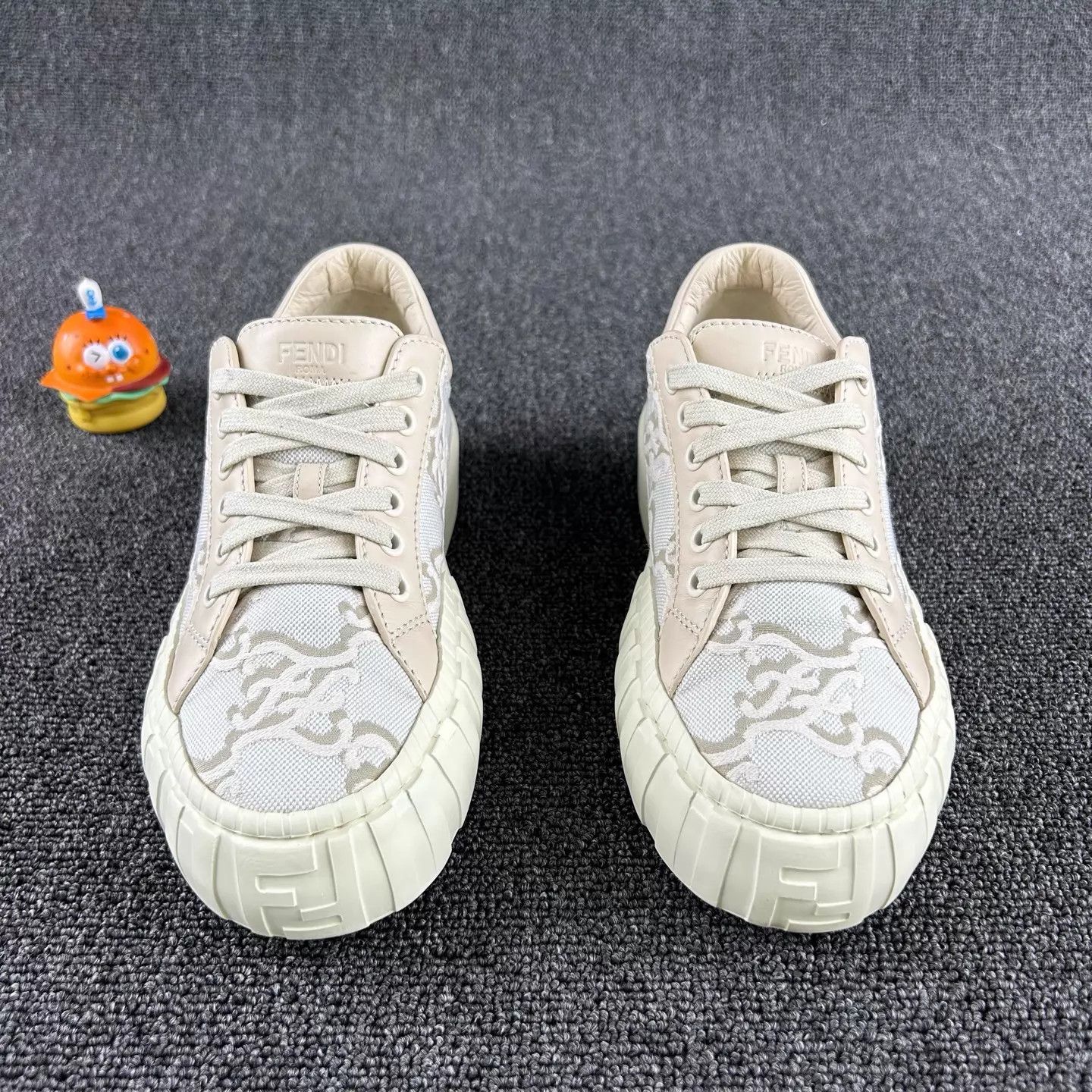 Fendi Fendi Monogram Beige Low-Top Sneakers 36 Size US 5.5 / IT 35.5 - 2 Thumbnail