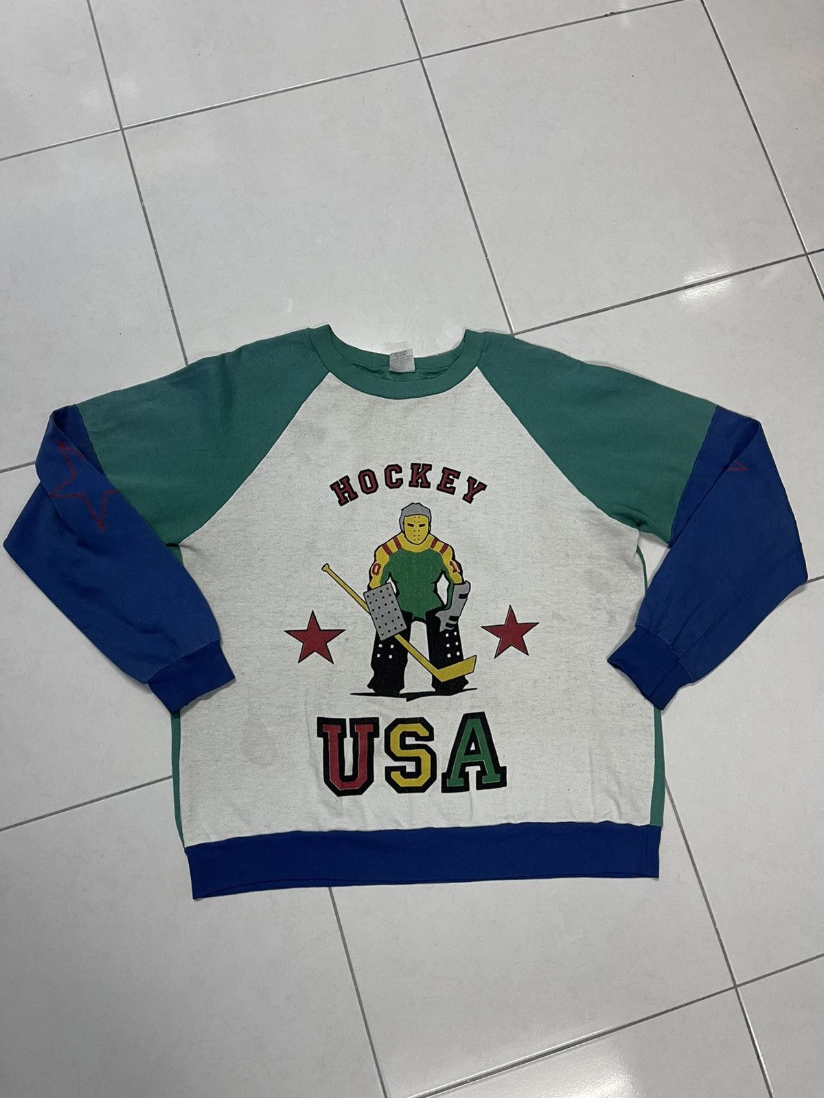 Hockey Skateboards VINTAGE 80S RAGLAN HOCKEY USA GRAPHIC TEE VERY RARE Size US L / EU 52-54 / 3 - 1 Thumbnail